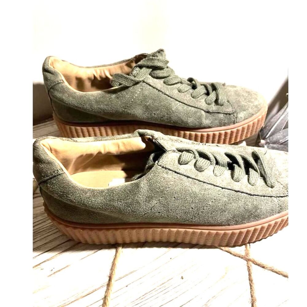 ABOUND green Lace UPS NEW Size 9